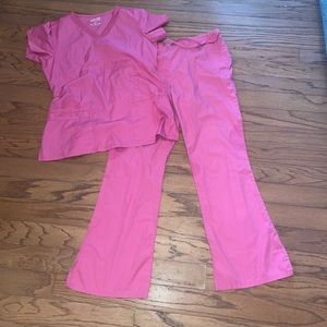 Cherokee workwear scrub set size small/medium